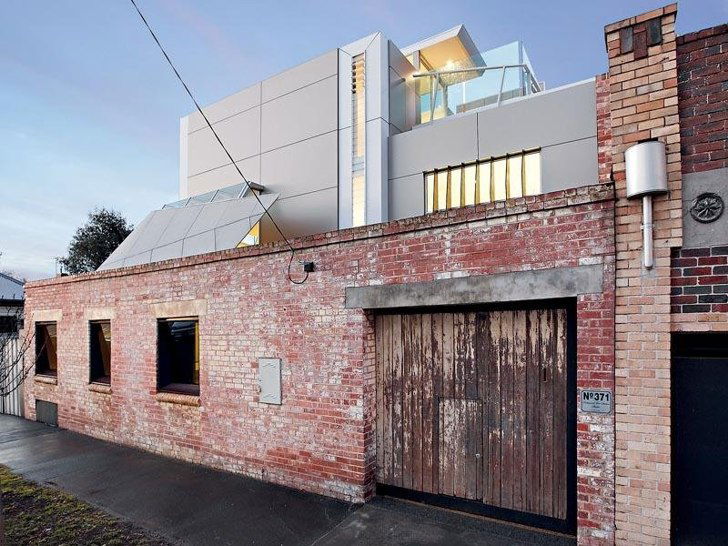 Adaptive Reuse and Reconstruction
