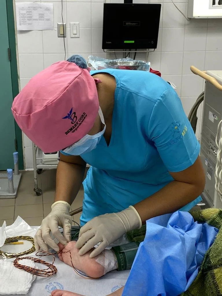 Profesional Especialista En ¨Neurofisología Clínica" Con Aval De Senescyt