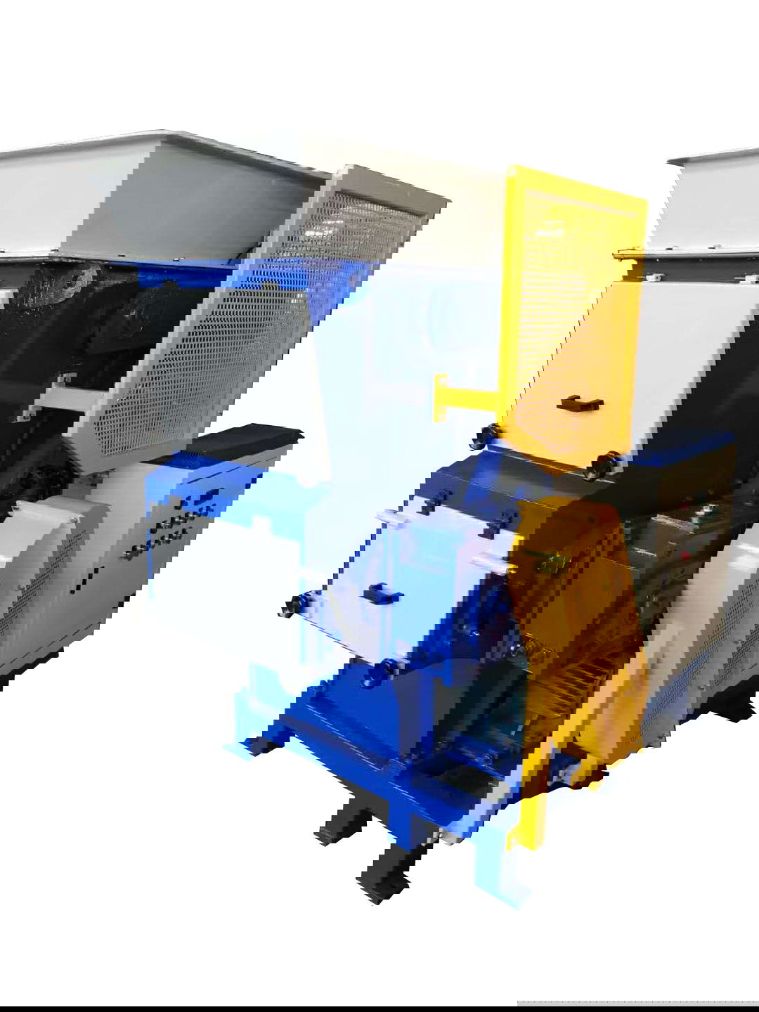 Reduced material improves the efficiency of plastic shredder and crusher machine