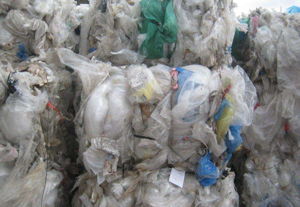 What are the commonly used plastic films?