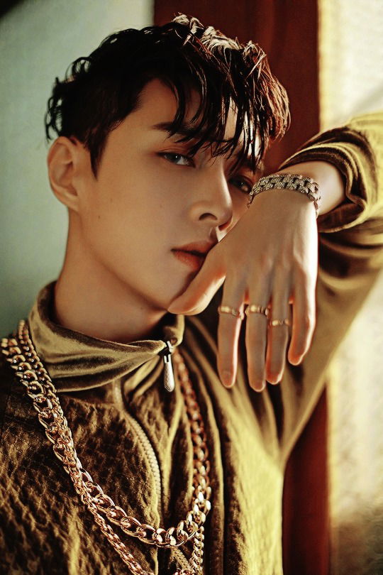 Zang Yi Xing ( 张艺兴 )