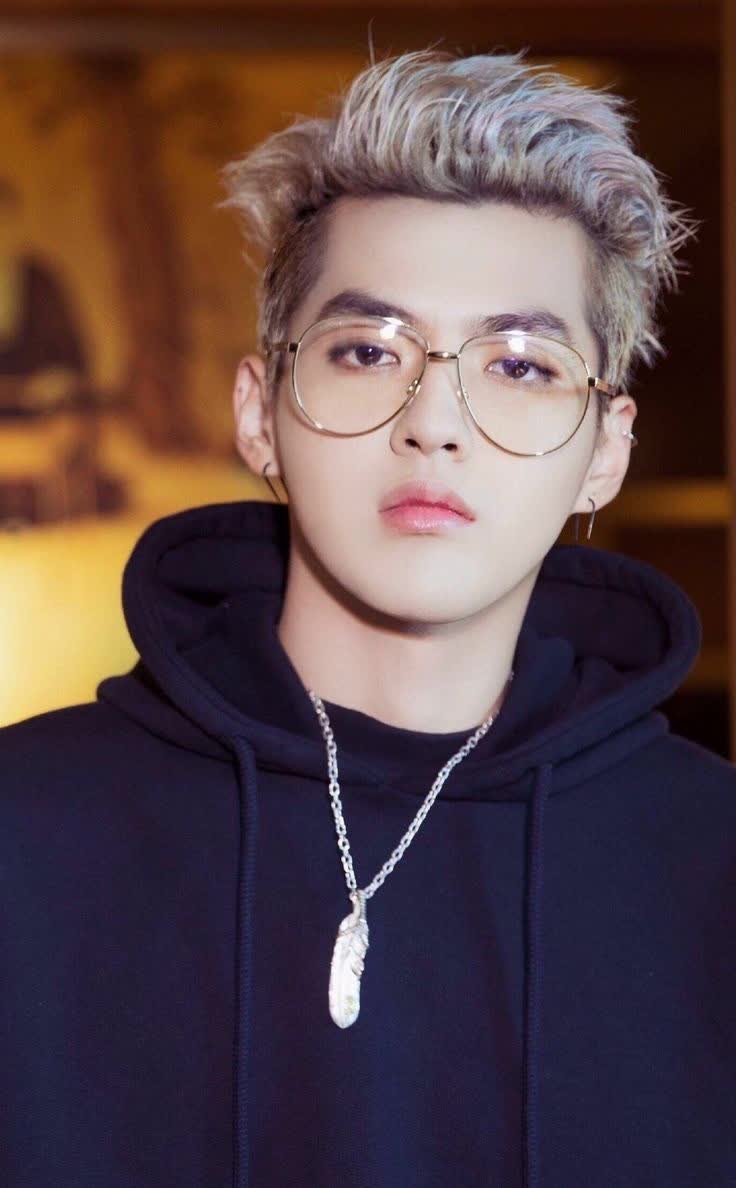 Wu Yi Fan  (吴亦凡,)
