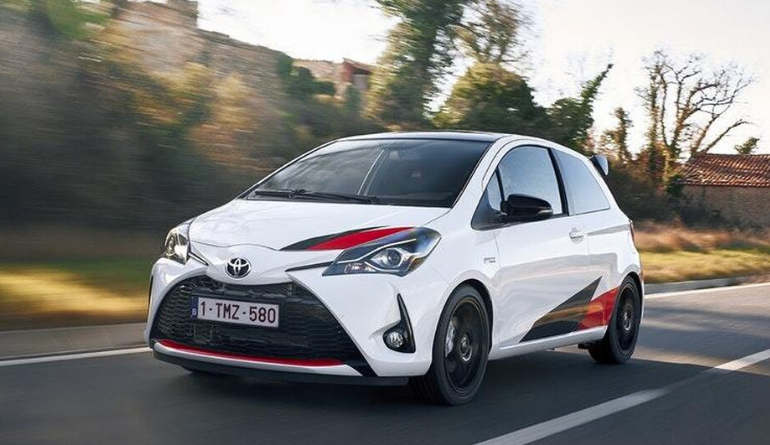 Lease Toyota Yaris in Dubai