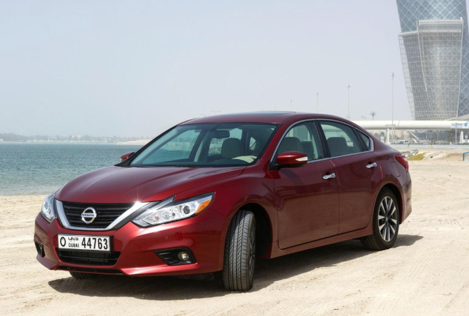 Rent Nissan Altima 2 Car at the Lowest Price from RentalCarsUae