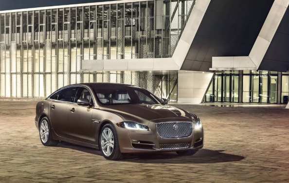 2019 Jaguar XJ specifications and features in UAE