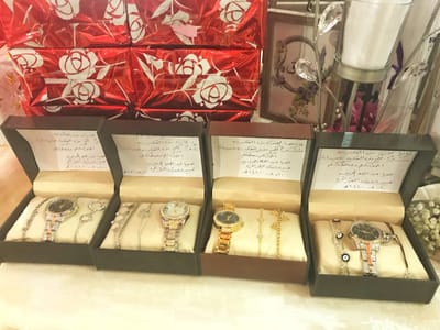 تكريم الطالبات اللاتي شاركت أسرهم في برامج الشراكة مع الاسرة خلال العام الدراسي ١٤٣٩ ١٤٤٠هـ image