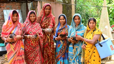 EXPERIENCIAS DE EMPODERAMIENTO DE MUJERES DE HOGAR EN LA INDIA