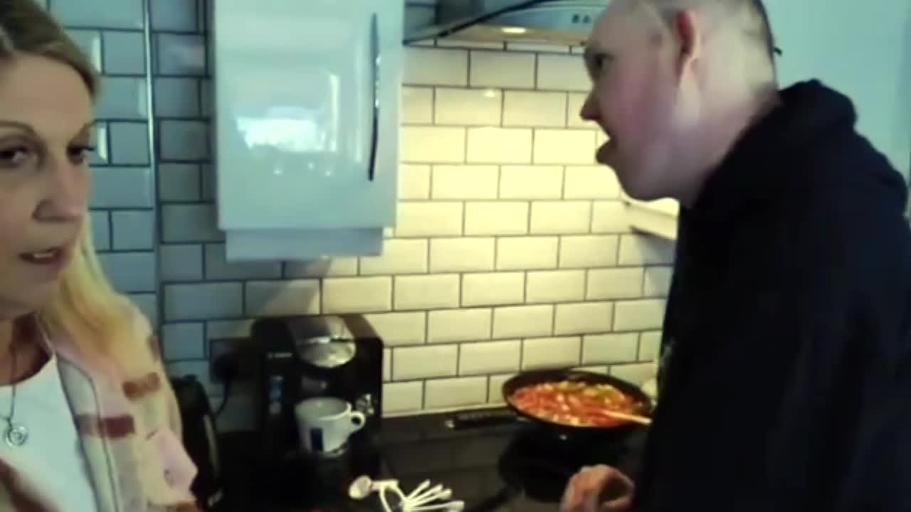 14) Chop the Sausages