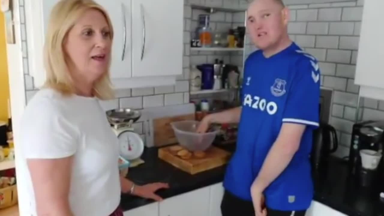 01) Prepare Oven and Cake Tin