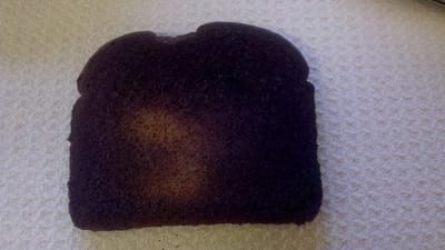 Un pan tostado, quemado... o aprendiendo el camino a la felicidad
