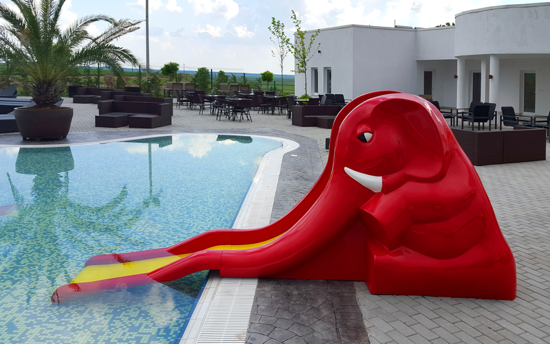 Piscina Plaza Lake Rojiste