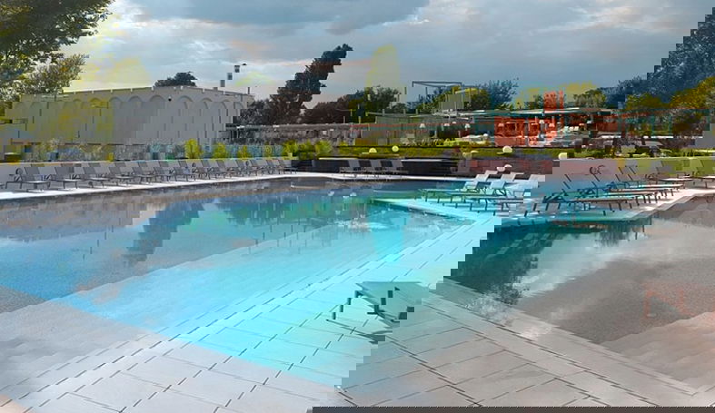 Younivers Summer Club Bucuresti