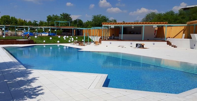 Younivers Summer Club Bucuresti