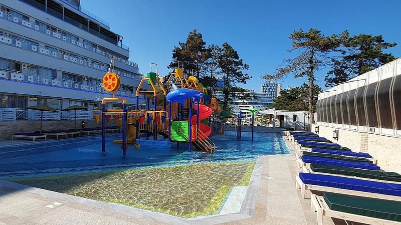 Piscine Phoenicia Blue View Resort