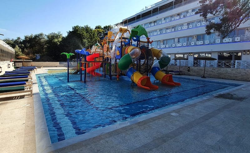 Piscine Phoenicia Blue View Resort