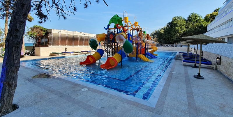 Piscine Phoenicia Blue View Resort