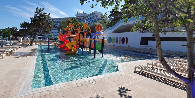 Piscine Phoenicia Blue View Resort