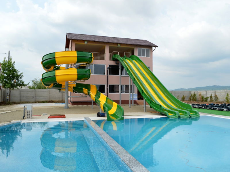 Complex La Nicole Ploiesti