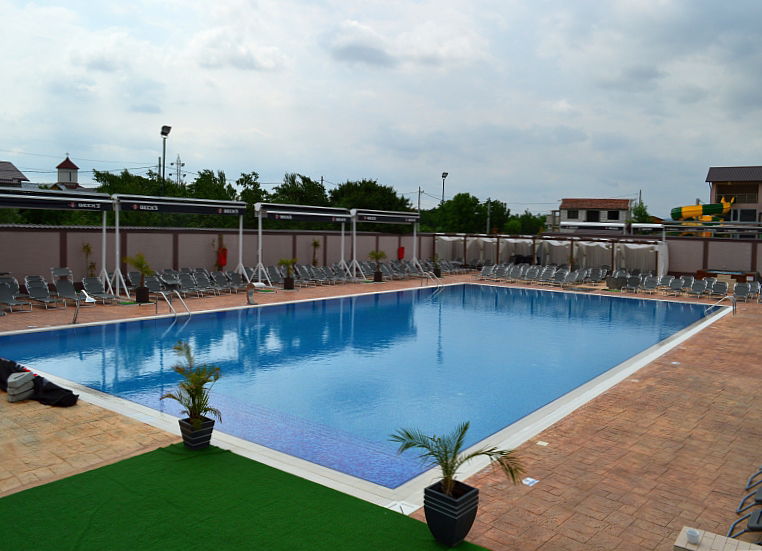 Complex La Nicole Ploiesti