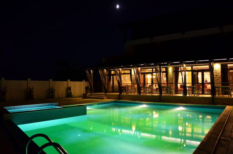 Piscina Pensiune Sara Focsani