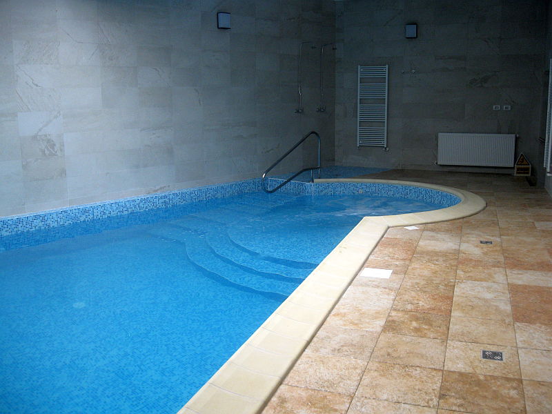 Piscina Hotel Carpati Predeal