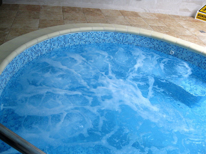 Piscina Hotel Carpati Predeal