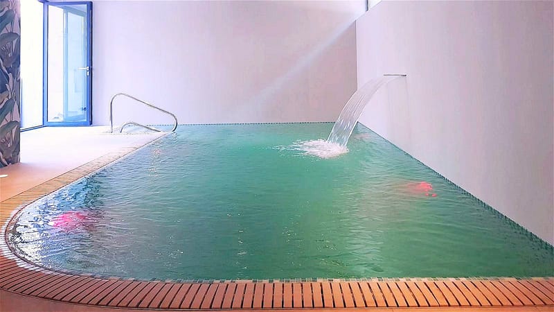 Piscina rezidentiala interioara Bucuresti