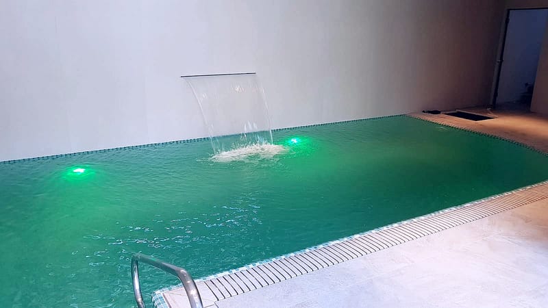 Piscina rezidentiala interioara Bucuresti