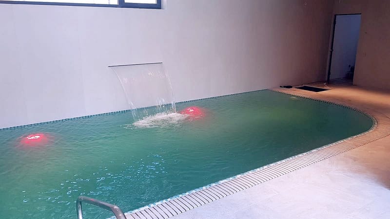 Piscina rezidentiala interioara Bucuresti