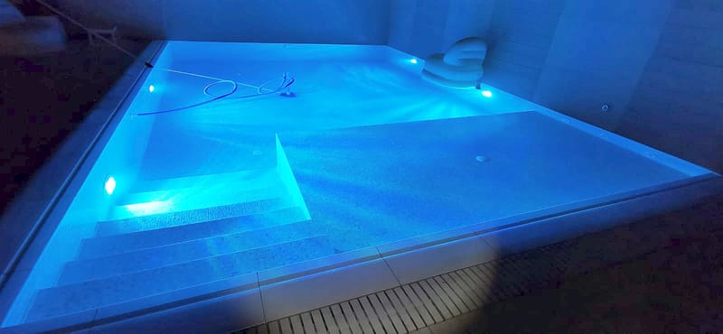 Piscina rezidentiala Domnesti