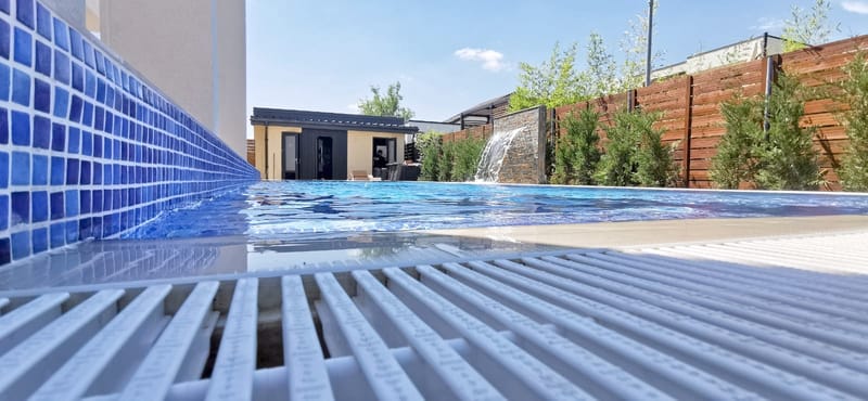 Piscina rezidentiala Chitila 2