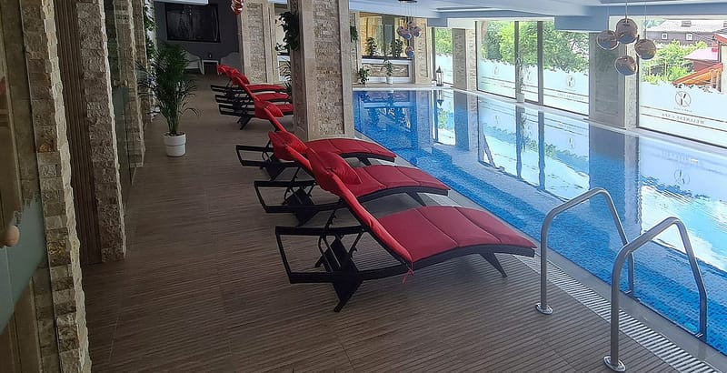 Piscina si saune Complex Azuga