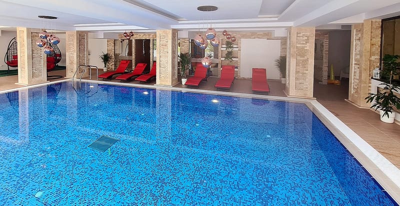 Piscina si saune Complex Azuga