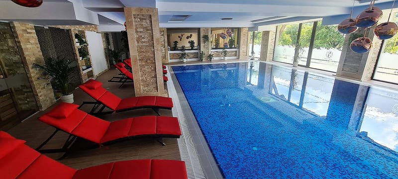 Piscina si saune Complex Azuga
