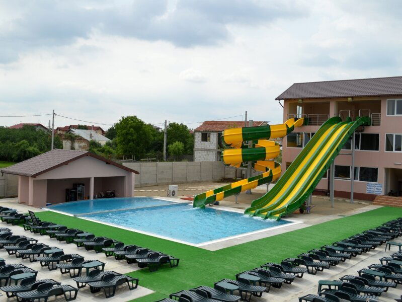 Complex La Nicole Ploiesti