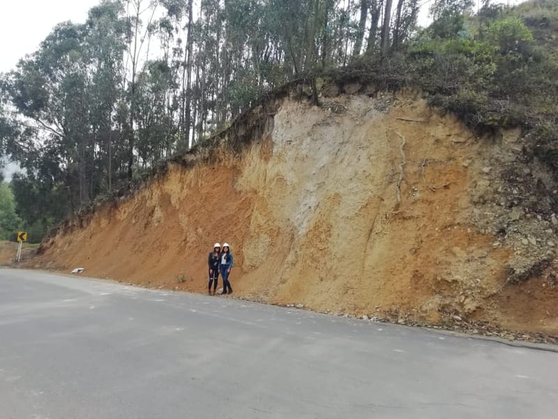 PARTES DEL TALUD Y NOMENCLATURA DEL DESLIZAMIENTO