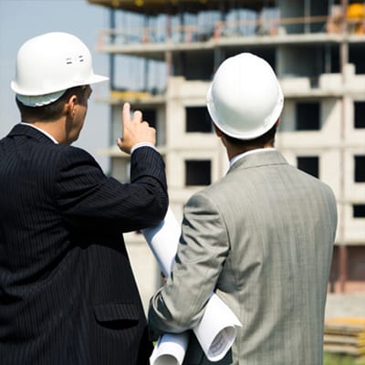 1.	Uso del titulo como profesional de la Ingeniería y Arquitectura