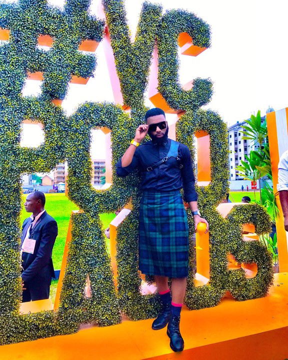 Swanky Jerry Steps Out In Skirt (Photos)