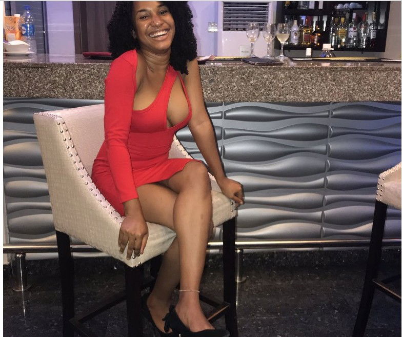 Ladies can you boldly step out rocking this outfit???