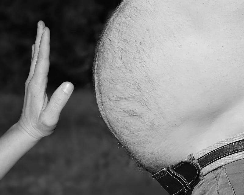 حل مشاكل الاشخاص الذين يعانون من زيادة الوزن وعدم استجابتهم لنضم التغذيه الخاصه بانزال الوزن