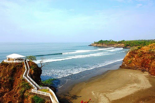 Playa El Cuco.