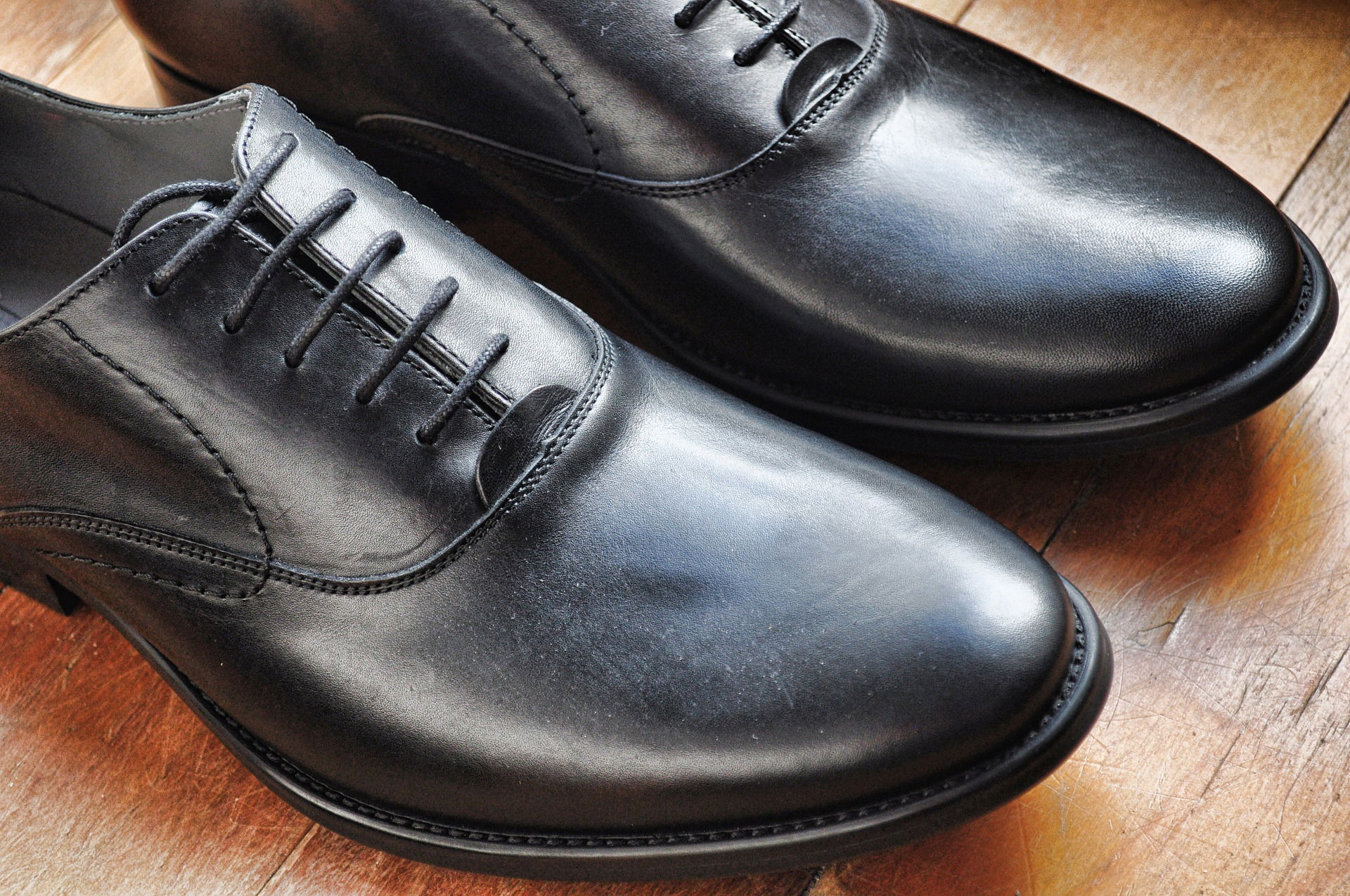 Etebooks.Elevator Shoes-How To Make A Man Look Taller