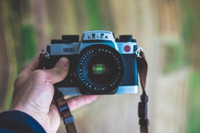 ETE-BOOKS-World Class Camera Bags Enhance Photography Experience image