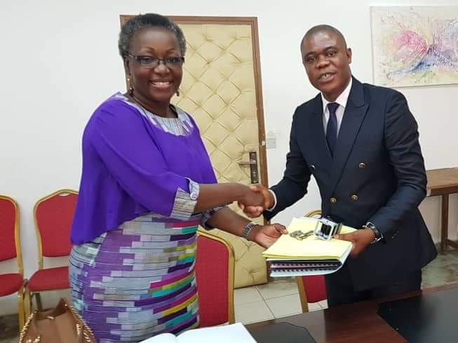 INSAAC/CFPAC. PASSATION DE CHARGES