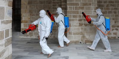 خدمات التعقيم والتطهير image