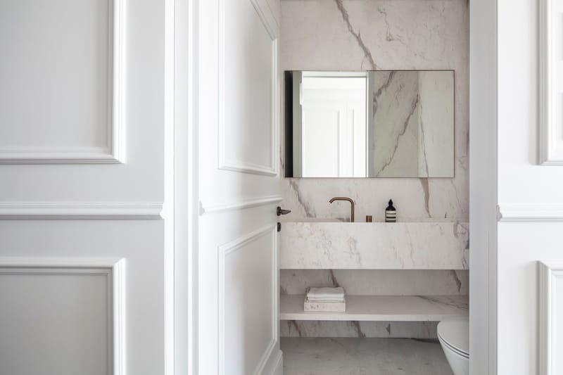 לבן, אבל עם טוויסט