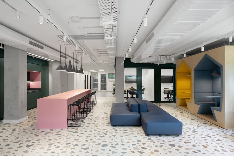 כשצבעוניות נועזת פוגשת נגרות איכותית