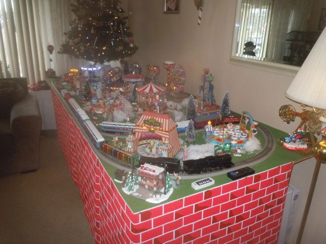 R. Hegedus Christmas layout