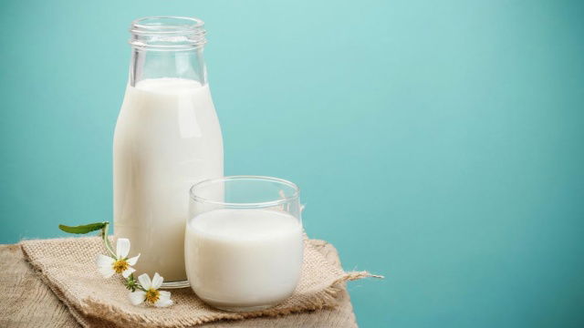 Mana Yang Lebih Baik, Susu Hangat Atau Dingin ?