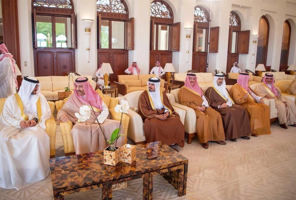 خادم الحرمين الشريفين وملك البحرين يعقدان لقاءًا أخويًا